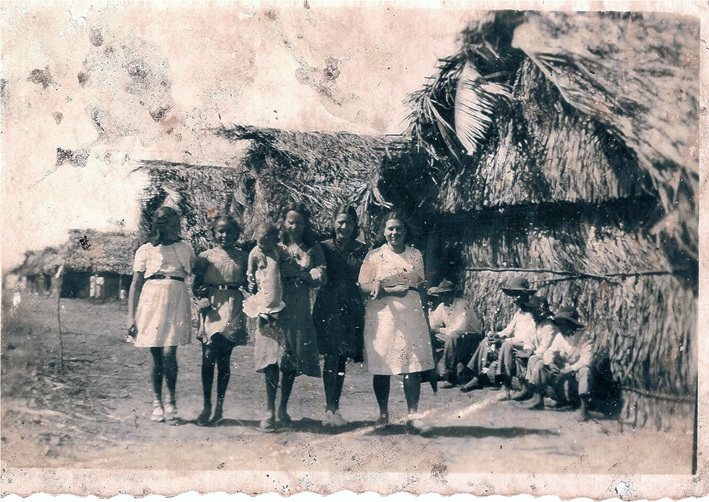 Imagem da peça 0008-Praça em dia de Festa de Santo Antônio