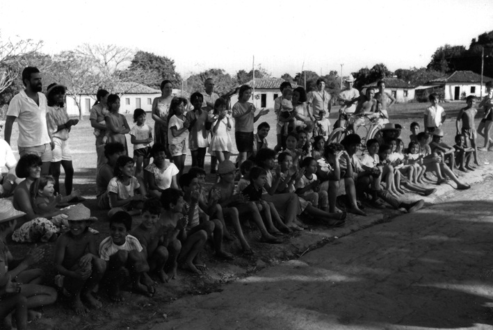 Imagem da peça 0038- Teatro na Praça